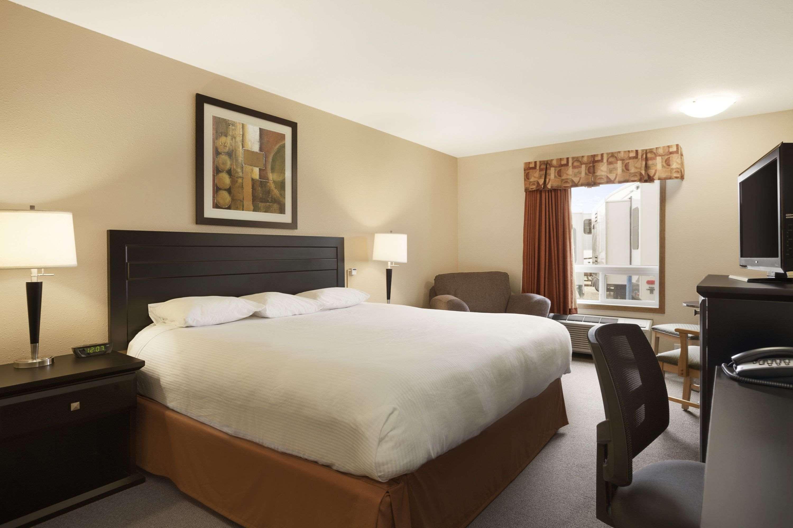 Super 8 By Wyndham Edmonton International Airport Hotel Leduc Exterior foto