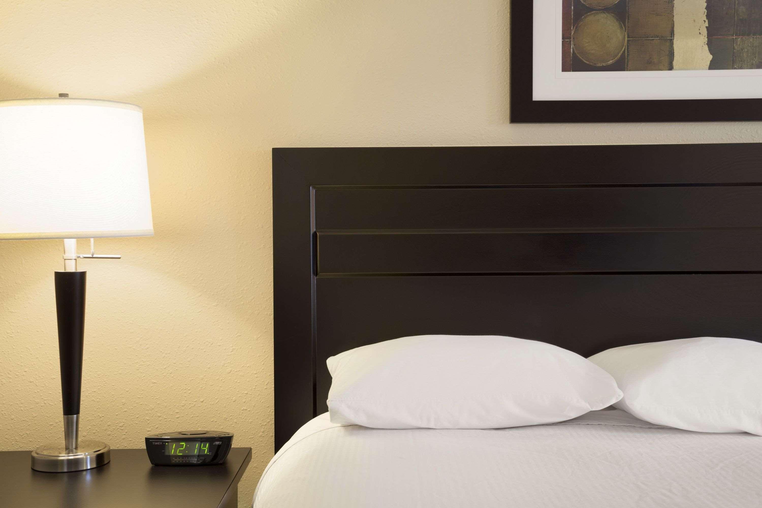Super 8 By Wyndham Edmonton International Airport Hotel Leduc Exterior foto